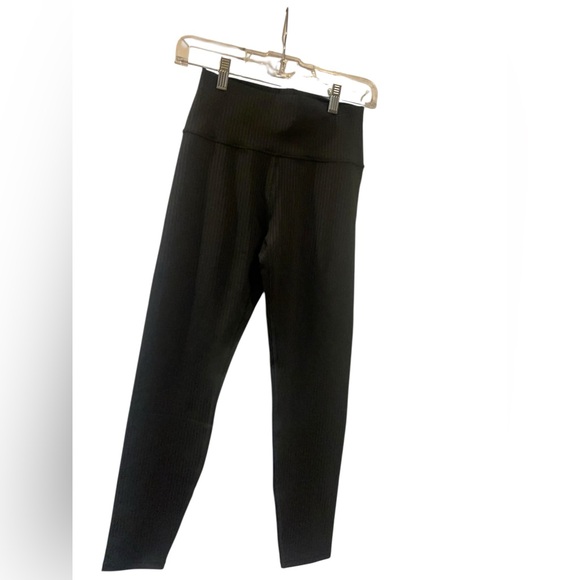 NWT Vuori inversion rib leggings BLACK Size L